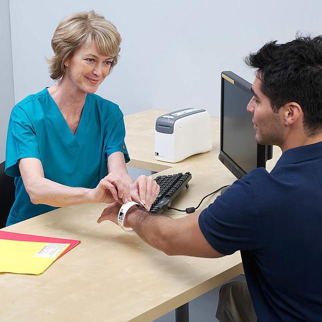 Armband patient 01 web Armband